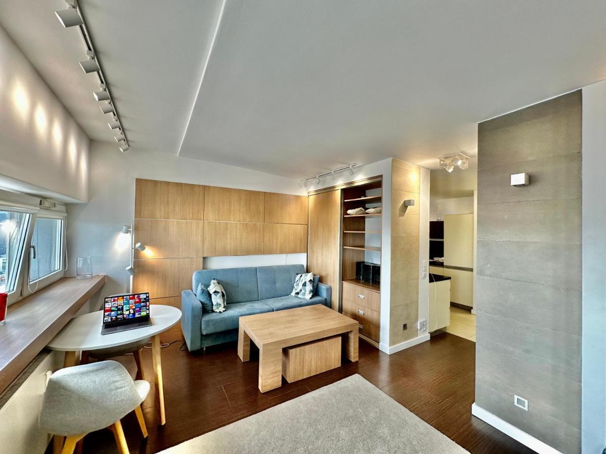 Top Metro X2 Fast Wifi 400 Mbs 70'Tv Netflix Hbo Max Appletv+ Disney+ Warschau Buitenkant foto