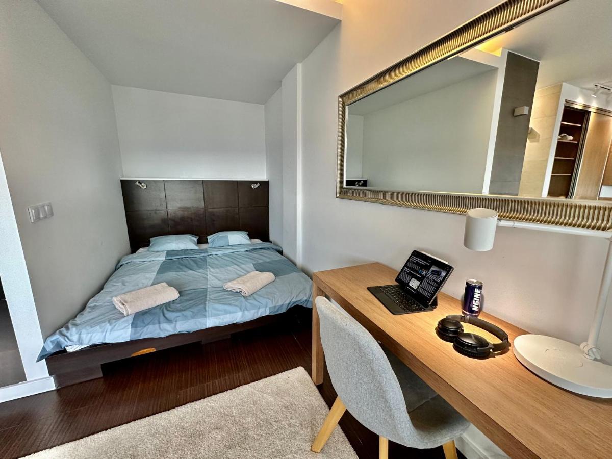 Top Metro X2 Fast Wifi 400 Mbs 70'Tv Netflix Hbo Max Appletv+ Disney+ Warschau Buitenkant foto