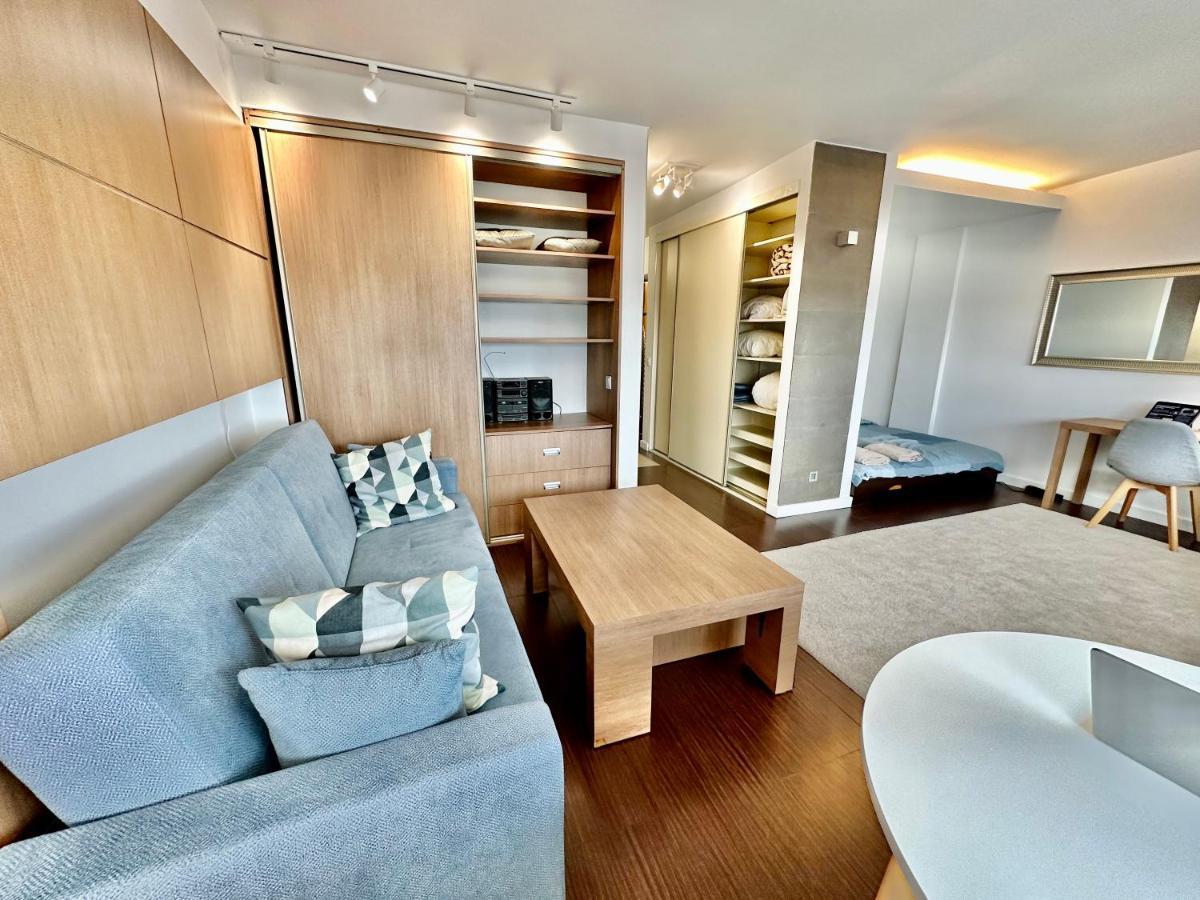 Top Metro X2 Fast Wifi 400 Mbs 70'Tv Netflix Hbo Max Appletv+ Disney+ Warschau Buitenkant foto