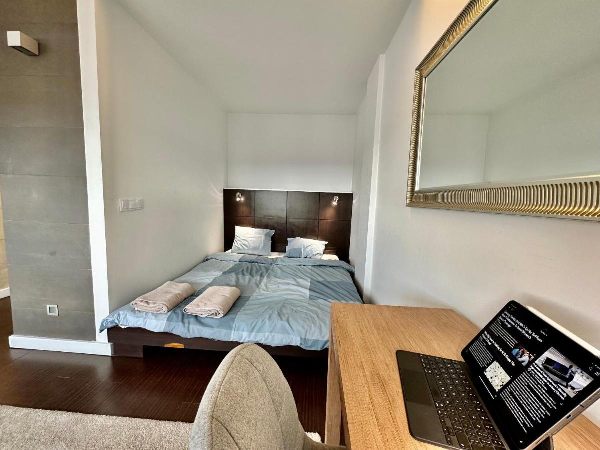 Top Metro X2 Fast Wifi 400 Mbs 70'Tv Netflix Hbo Max Appletv+ Disney+ Warschau Buitenkant foto
